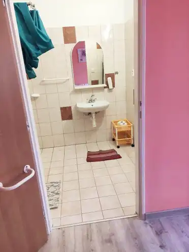 bezbariérová koupelna na pokojích